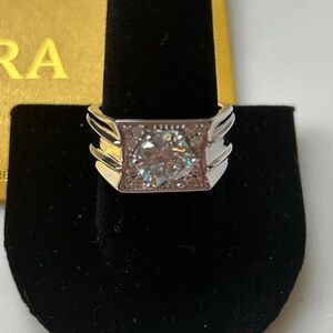 Stunning‎ white gold 2.0 carat Moissanite diamond Unisex ring 10